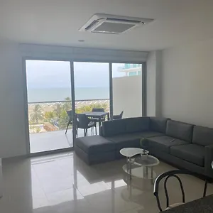 Fantastic 1 Bedroom Apartment, Direct Beach Access In The Best Area In , Cartagena Colombia