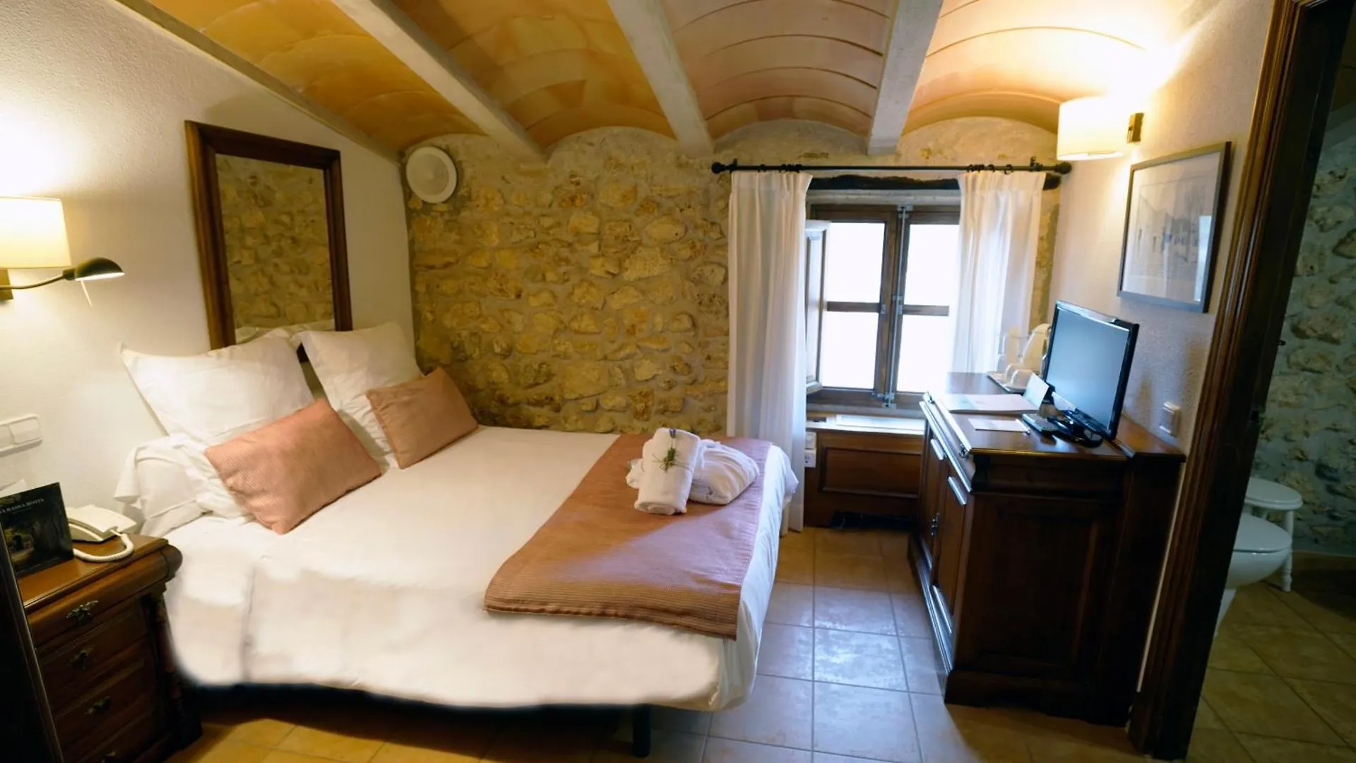 Hostal Sa Bassa Rotja Ecoturisme Porreras España